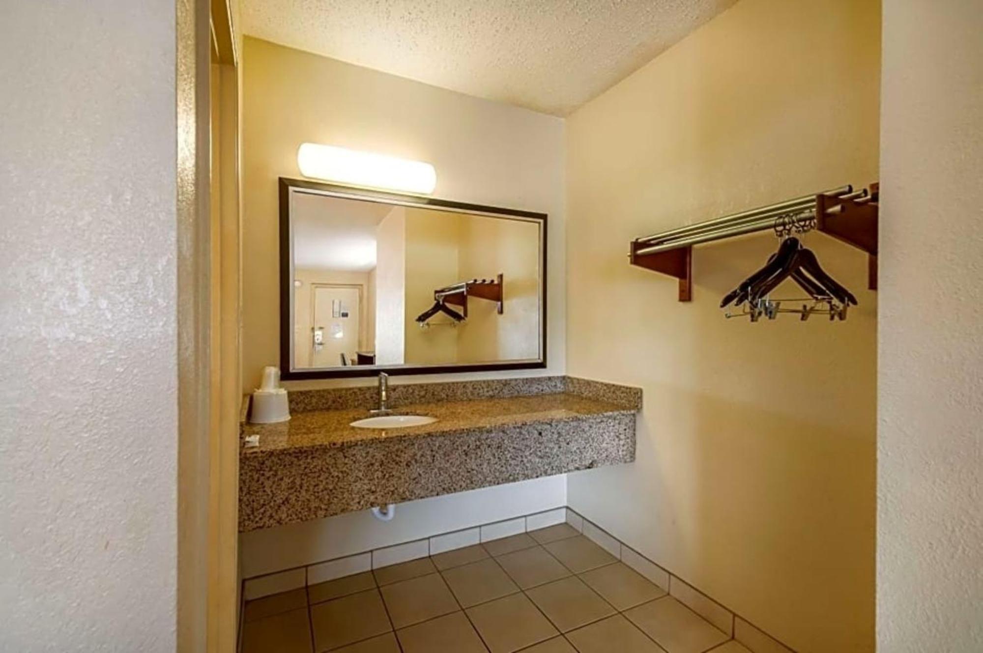 Motel 6-Washington, Dc מראה חיצוני תמונה