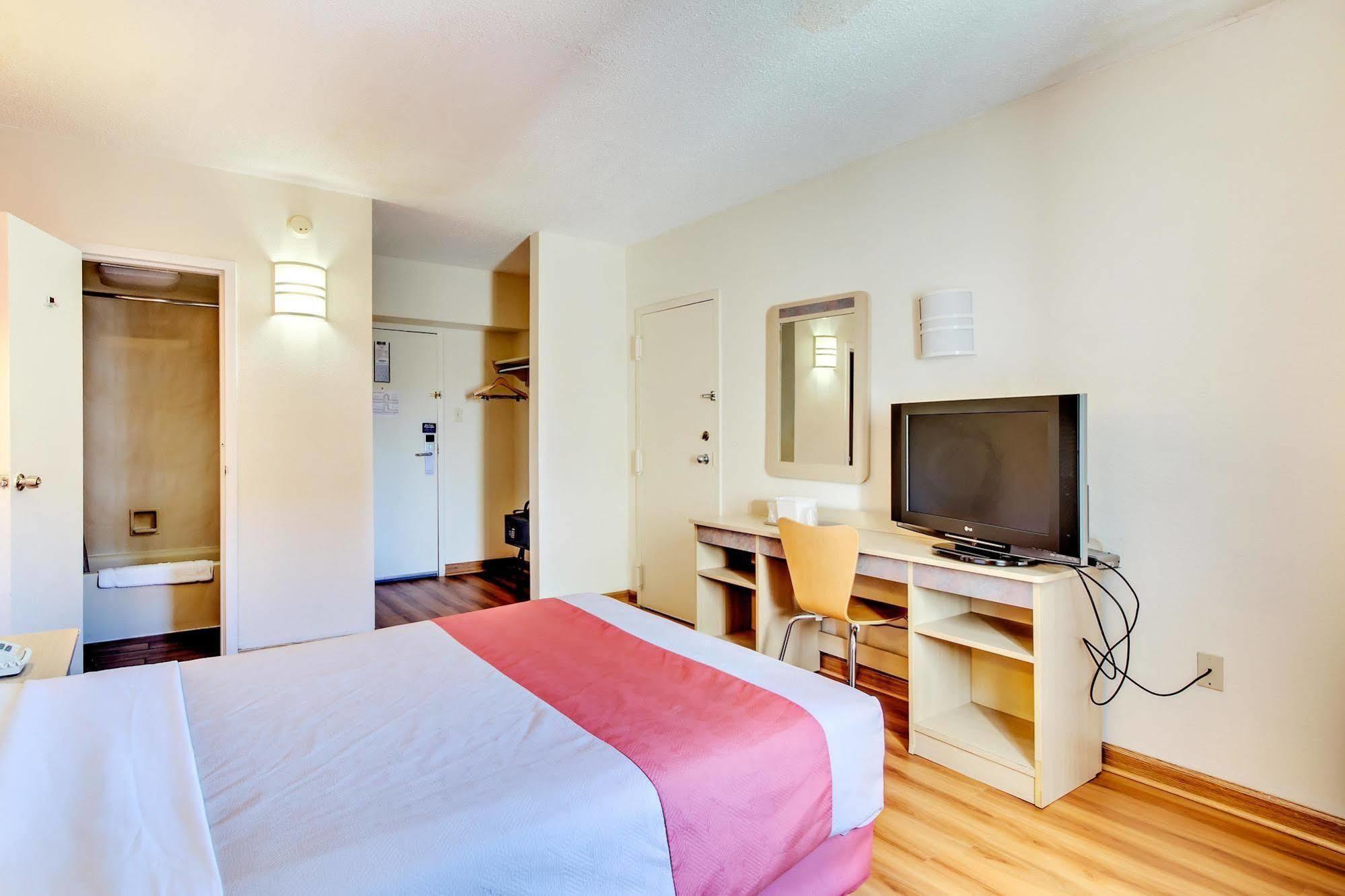Motel 6-Washington, Dc מראה חיצוני תמונה