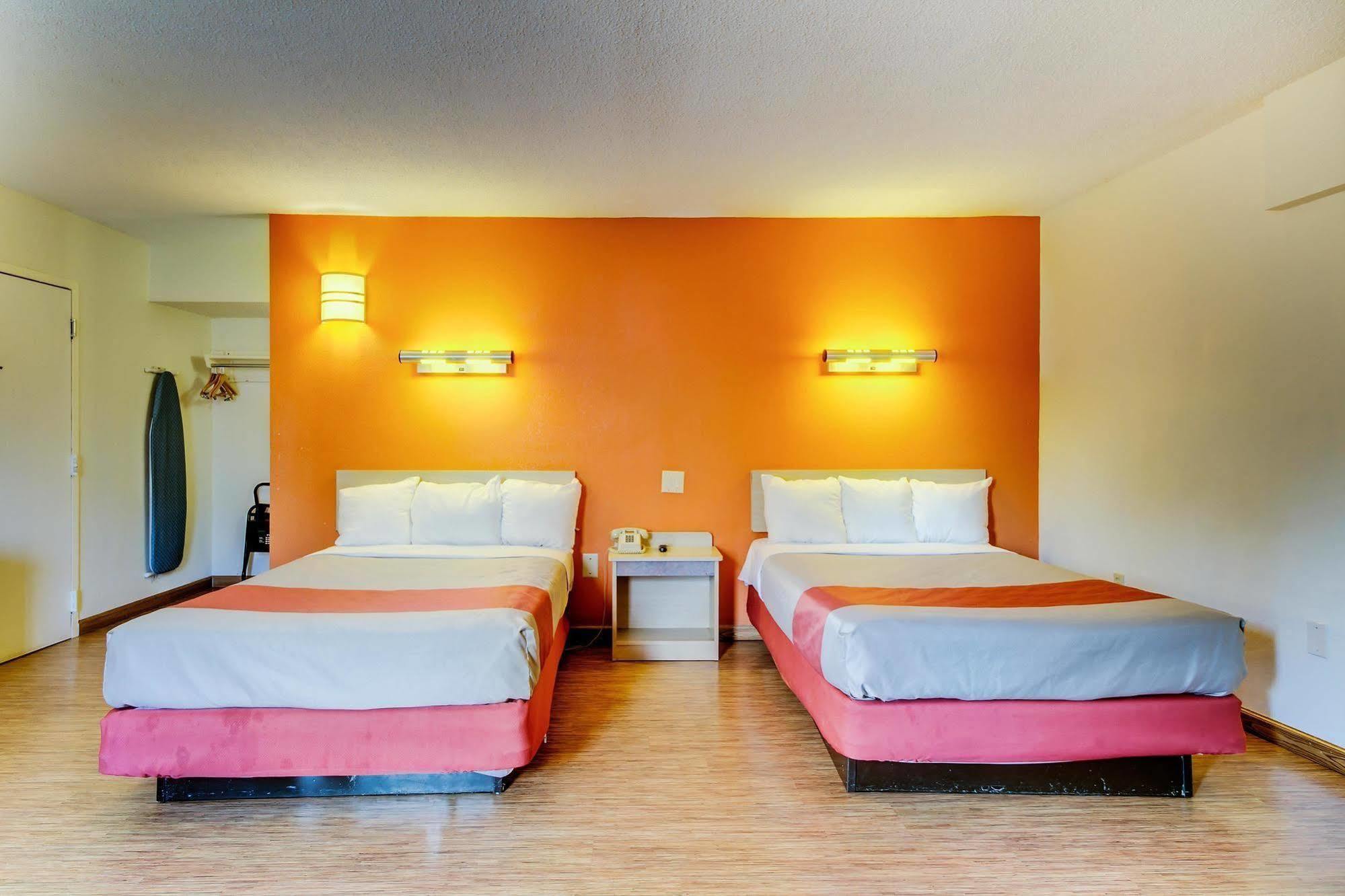 Motel 6-Washington, Dc מראה חיצוני תמונה